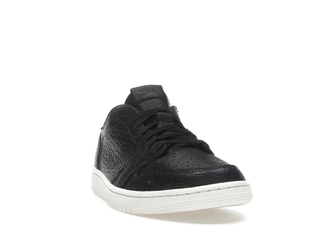 Jordan 1 Retro Low Swooshless Schwarz (2025)