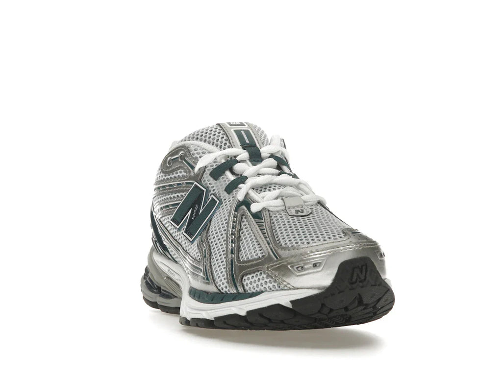 New Balance 1906R Silber Metallic Tiefsee