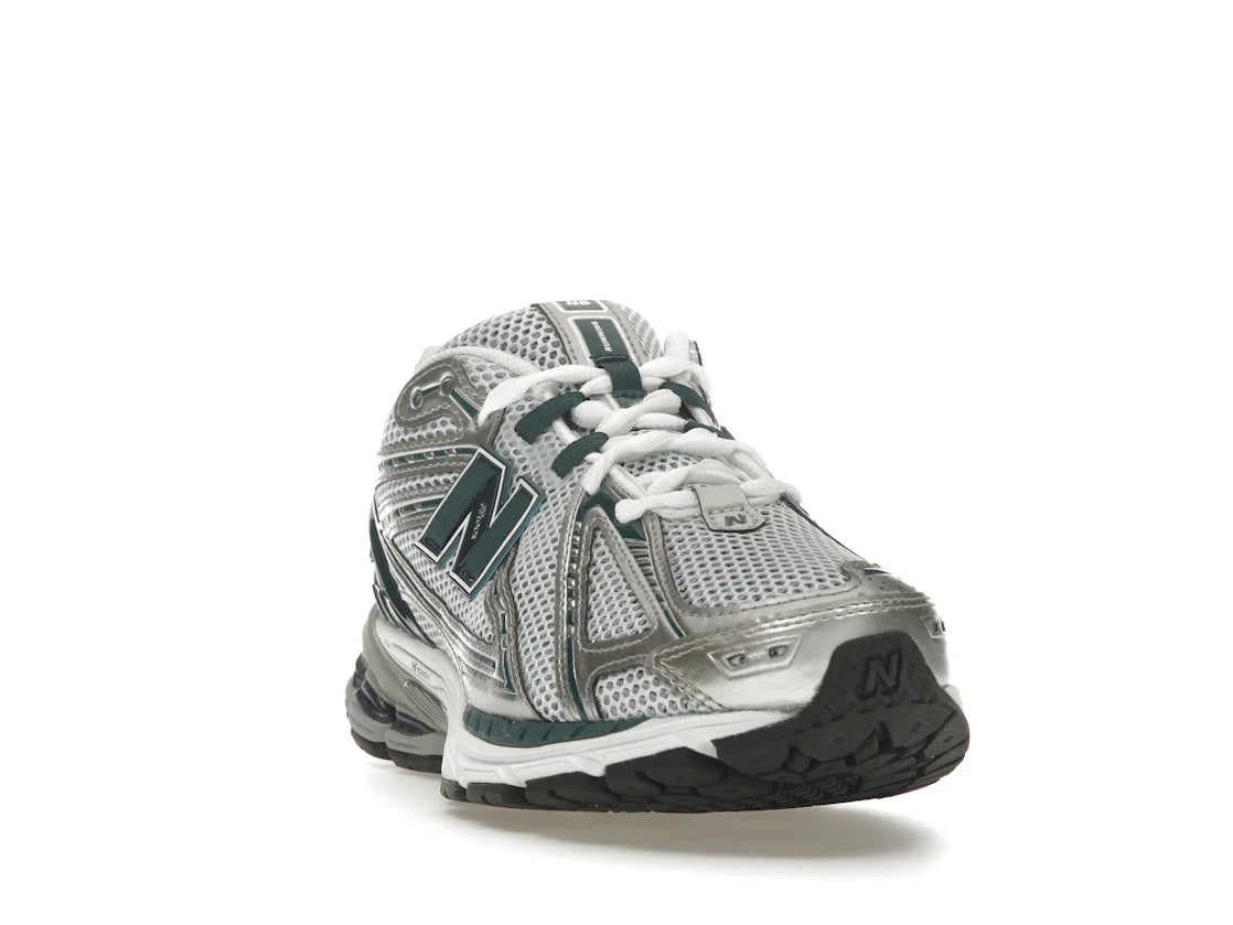 New Balance 1906R Silber Metallic Tiefsee
