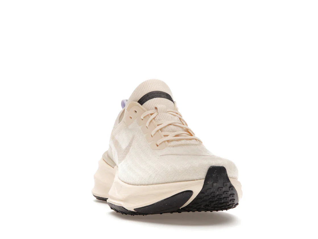 Nike ZoomX Invincible Run 3 Hellcreme