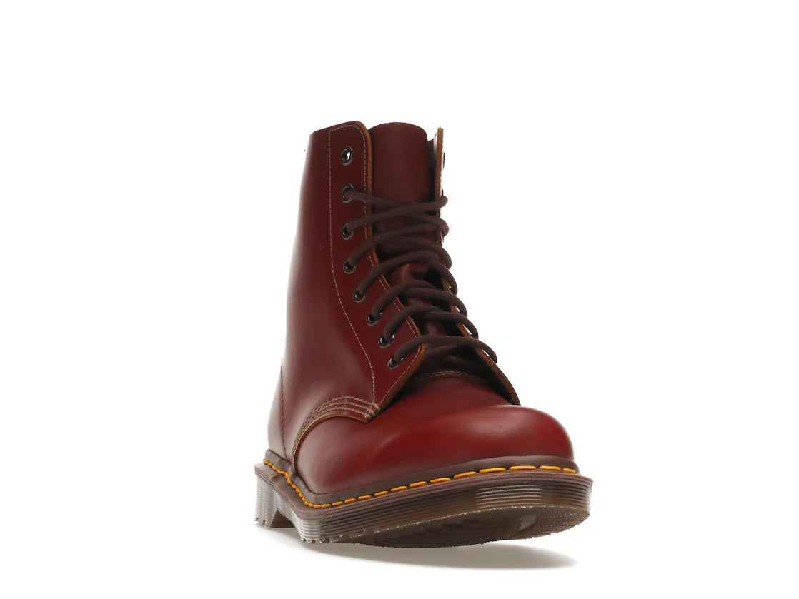 Dr. Martens 1460 Vintage Schnürstiefel, hergestellt in England, oxbloodfarben, Quilon