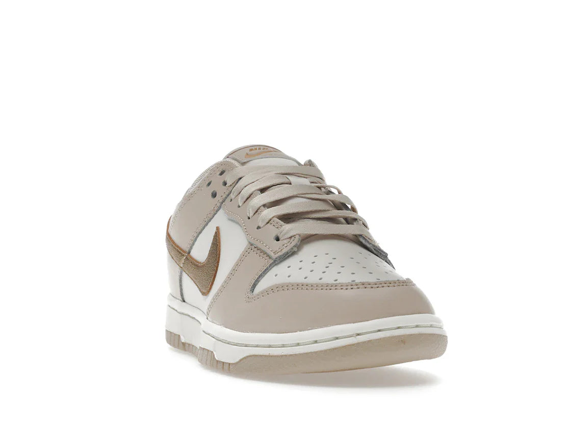 Nike Dunk Low Phantom Metallic Gold (Damen)