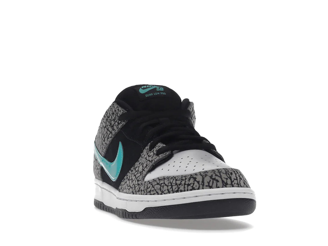 Nike SB Dunk Low atmos Elephant