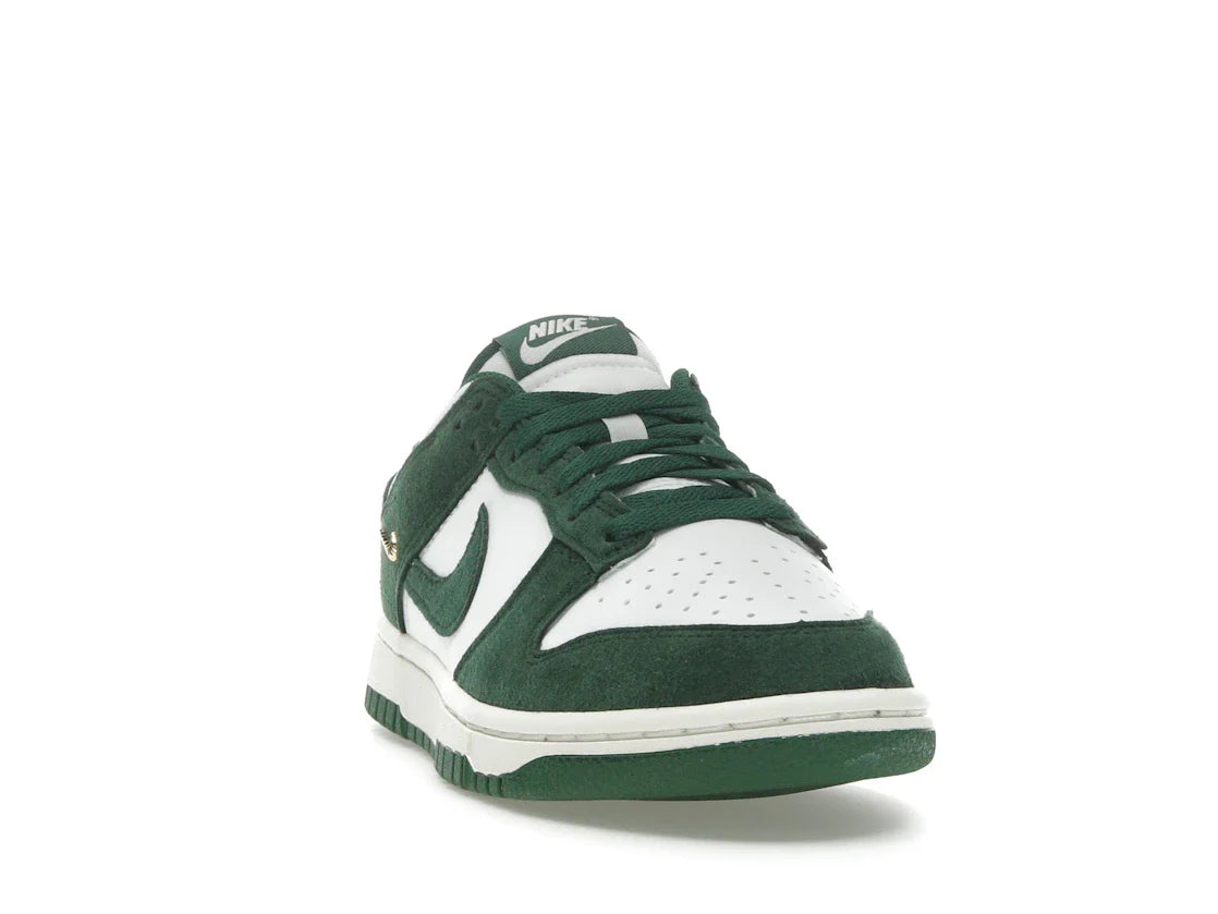 Nike Dunk Low Gorge Grün Gold Mini Swoosh (Damen)