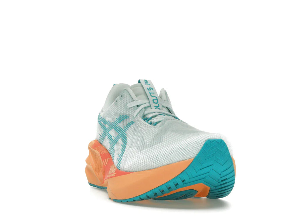 ASICS Novablast 5 Beruhigende Meereswellen-Türkis-Orange