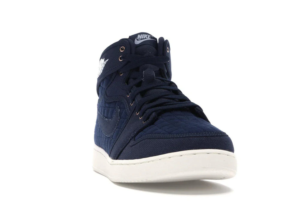 Jordan 1 Retro AJKO Blau Gesteppt