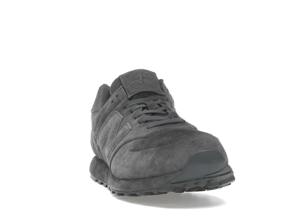 New Balance 574 Legacy Stone Island Ghost Dunkelgrau