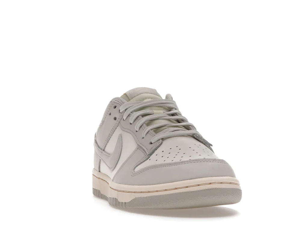 Nike Dunk Low Sail Light Bone (Damen)