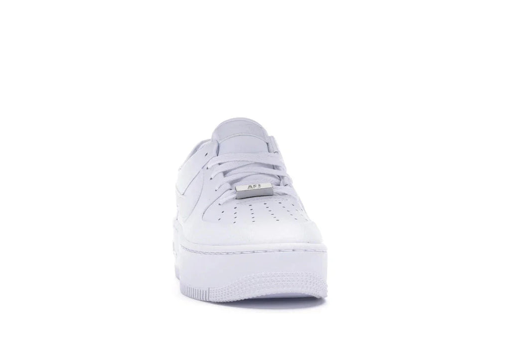 Nike Air Force 1 Sage Low Triple White (Damen)