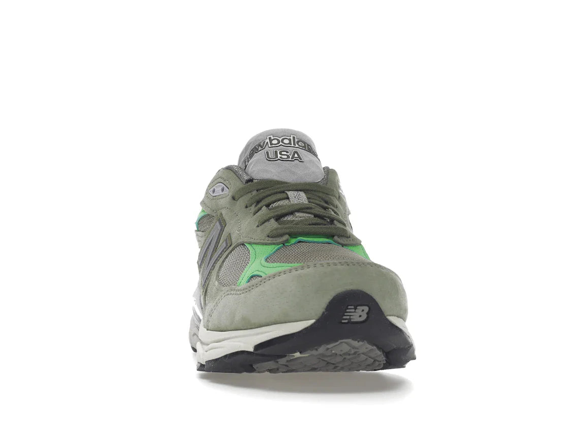 New Balance 990v3 MiUSA Patta Keep Your Family Close