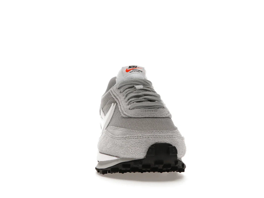 Nike LD Waffle SF sacai Fragment Grau