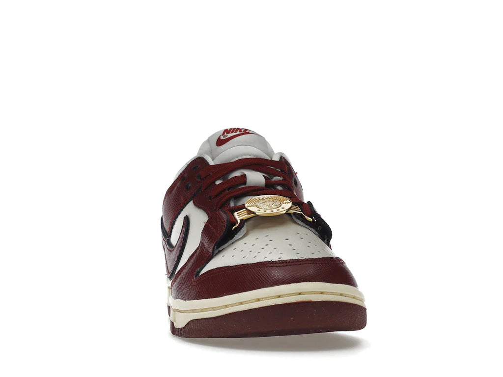 Nike Dunk Low SE Sisterhood Sail Team Red (Damen)