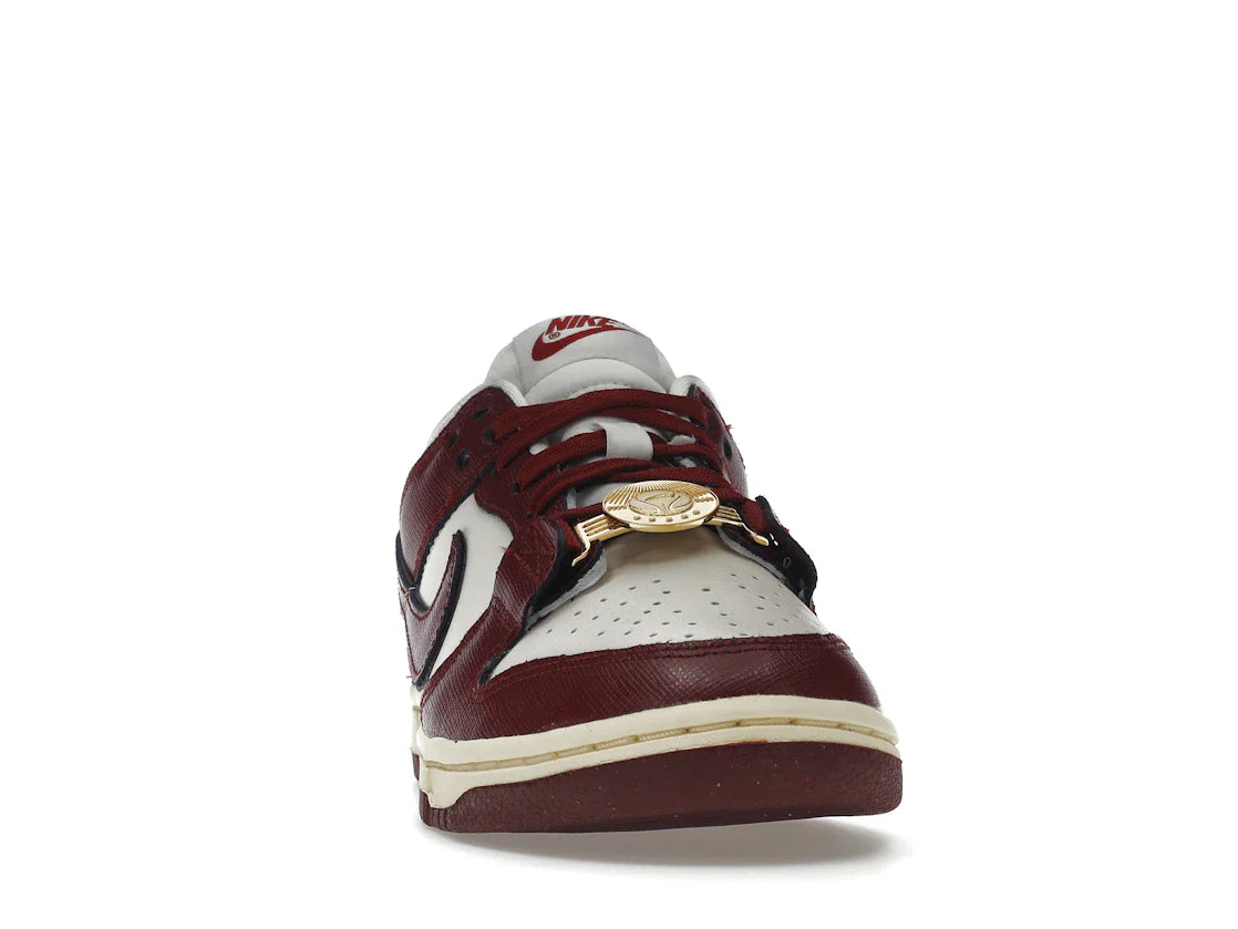 Nike Dunk Low SE Sisterhood Sail Team Red (Damen)