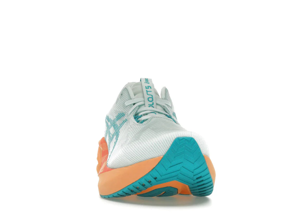 ASICS Novablast 5 Beruhigende Meereswellen-Türkis-Orange