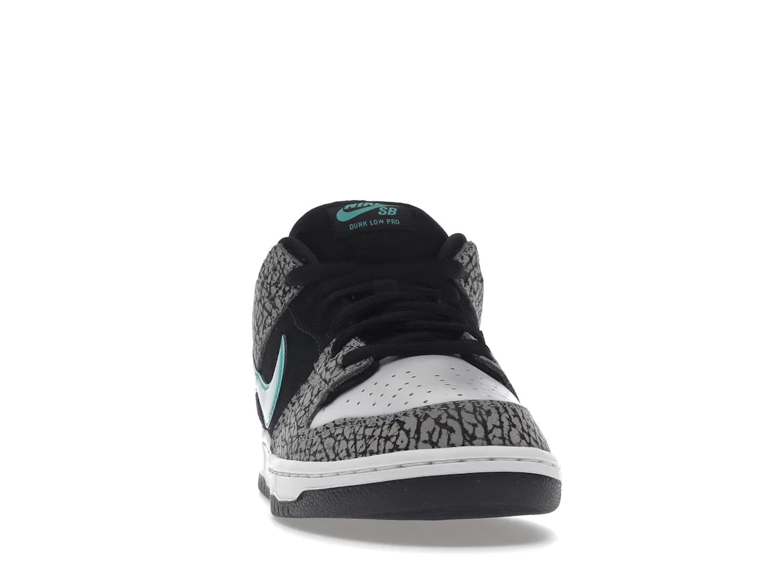 Nike SB Dunk Low atmos Elephant