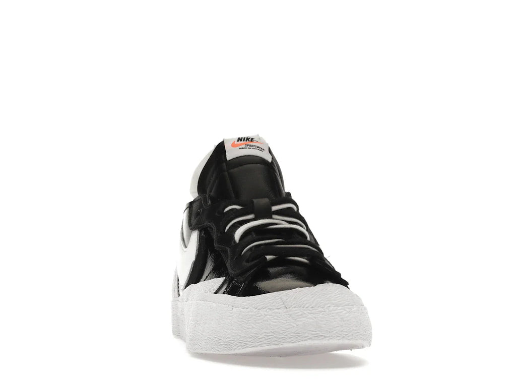 Nike Blazer Low Sacai Schwarzes Lackleder
