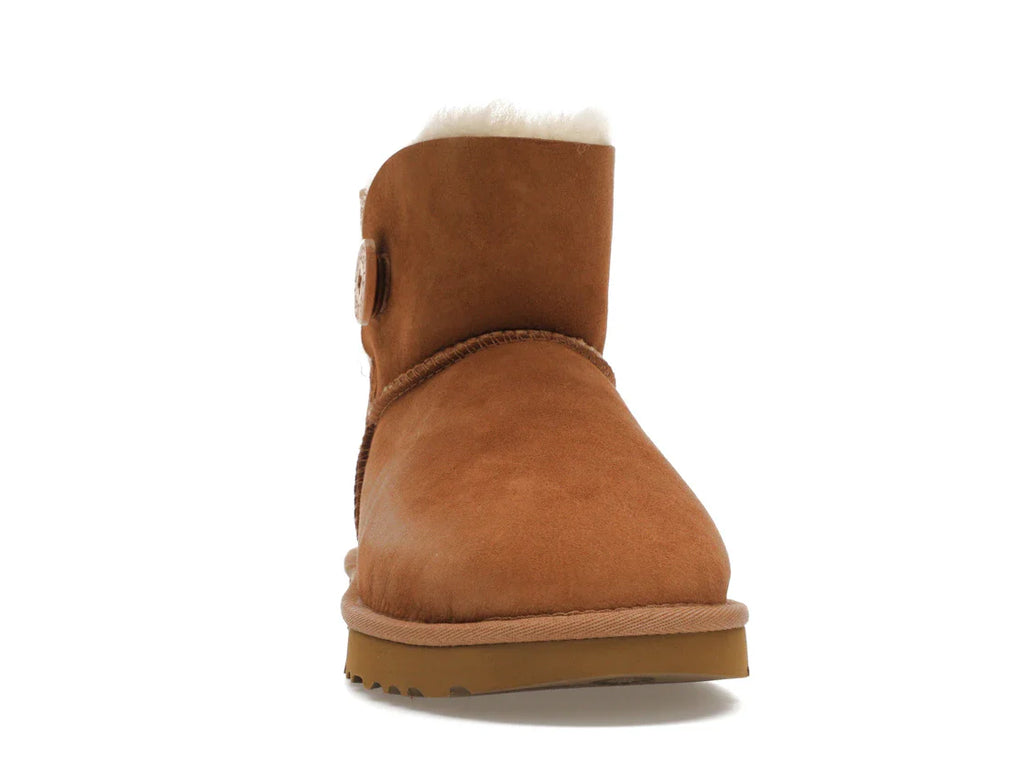 UGG Mini Bailey Button II Kastanie (Damen)
