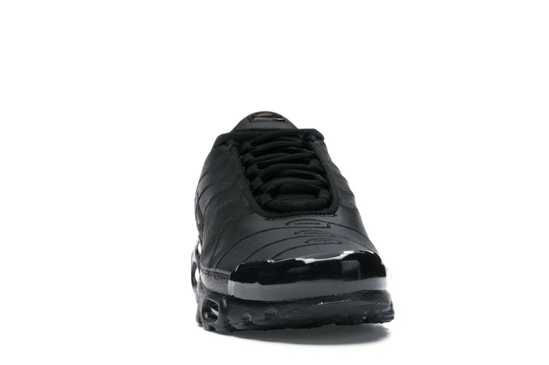 Nike Air Max Plus Triple Black Leather