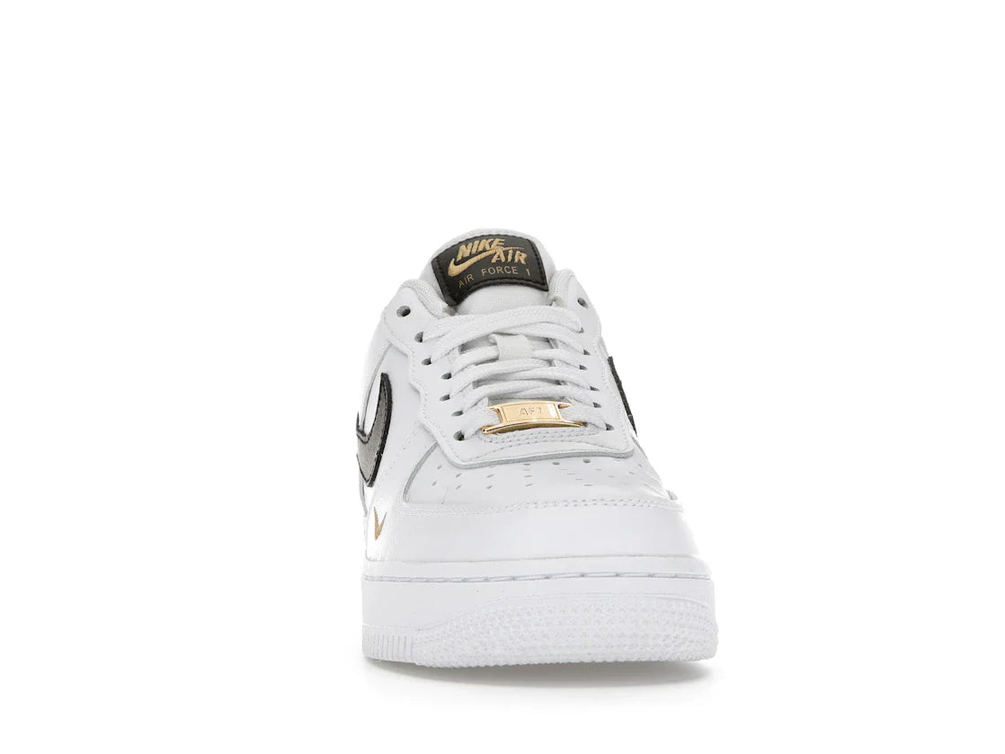 Nike Air Force 1 Low '07 Essential Weiß Schwarz Gold Mini Swoosh (Damen)