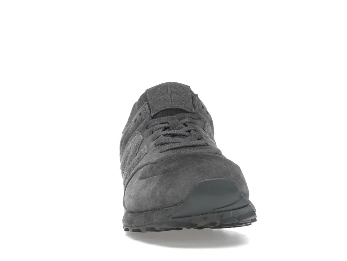 New Balance 574 Legacy Stone Island Ghost Dunkelgrau