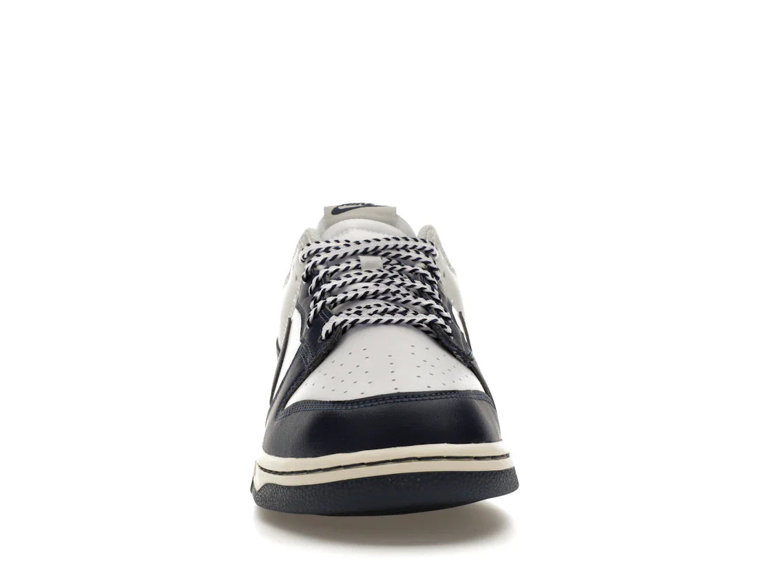 Nike Dunk Low New York Yankees