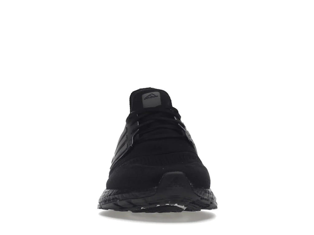 adidas Ultra Boost 22 Triple Black