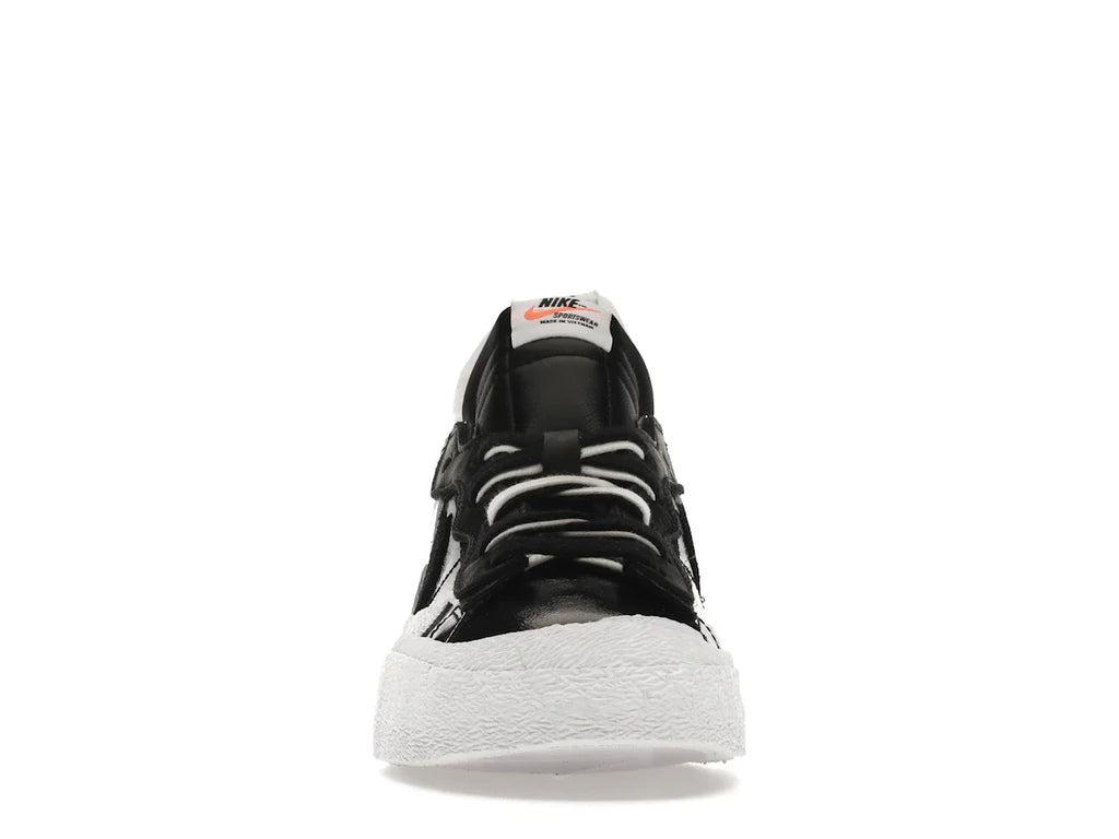 Nike Blazer Low Sacai Schwarzes Lackleder