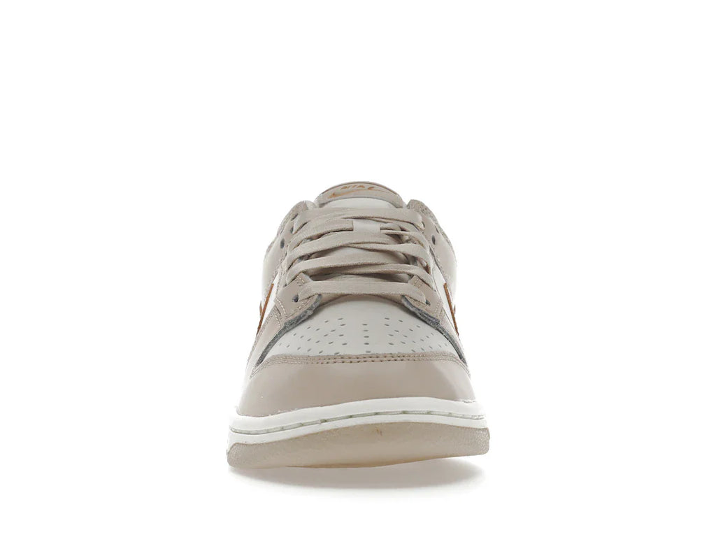 Nike Dunk Low Phantom Metallic Gold (Damen)