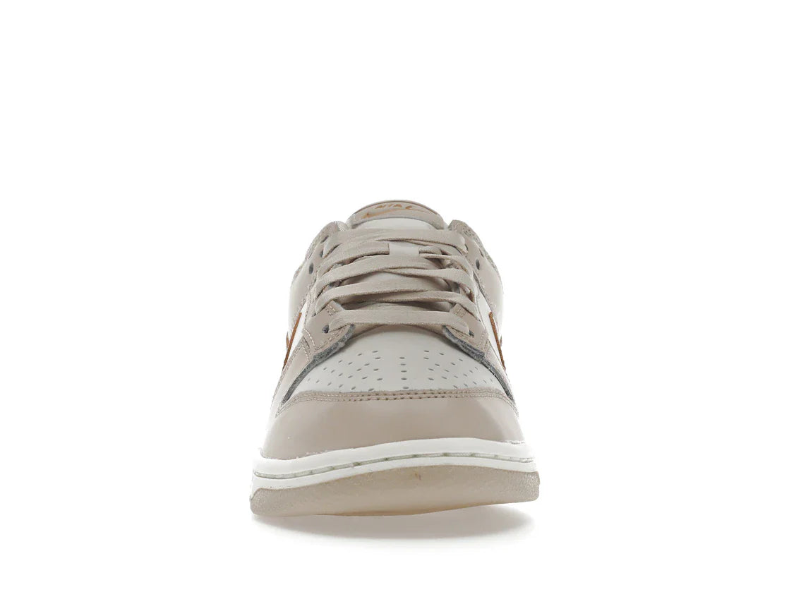 Nike Dunk Low Phantom Metallic Gold (Damen)