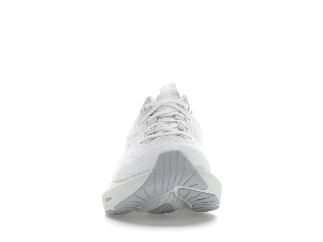 ASICS Novablast 4 Weiß Hellmint