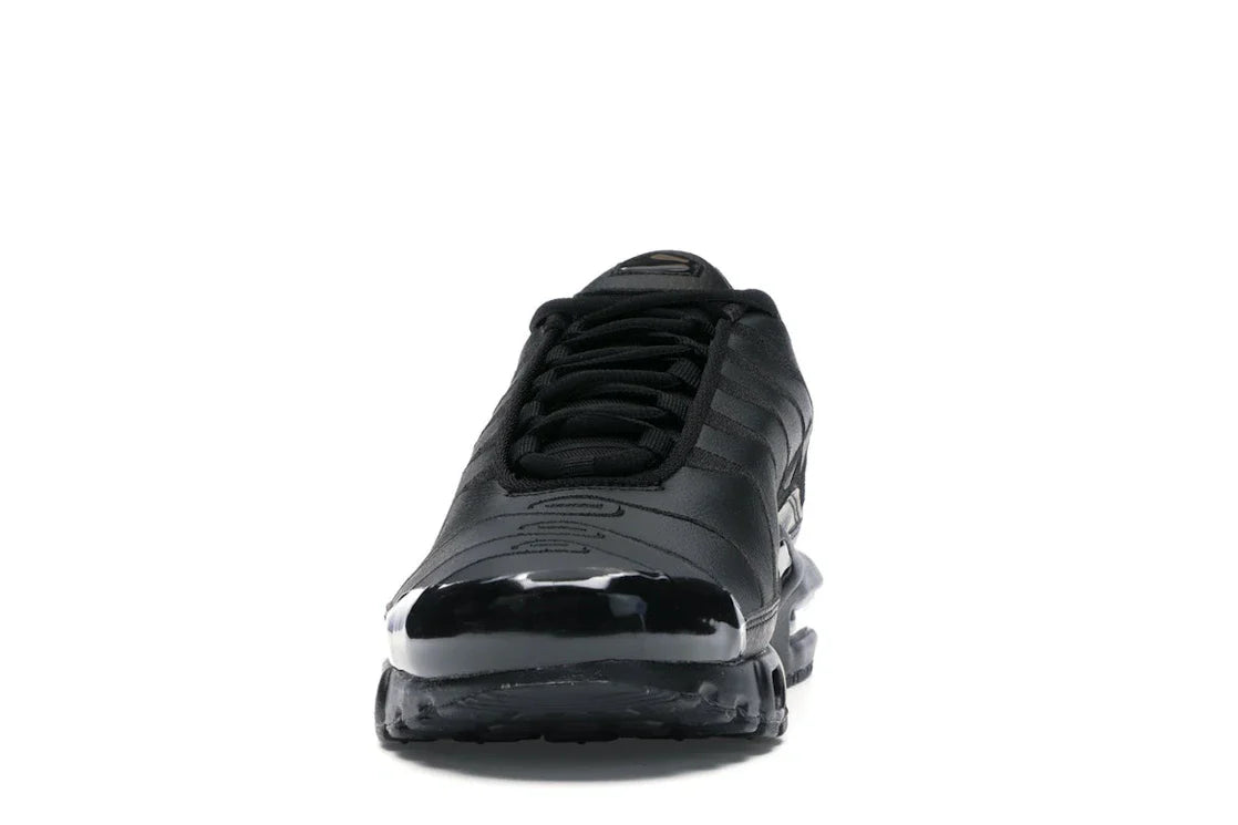 Nike Air Max Plus Triple Black Leather