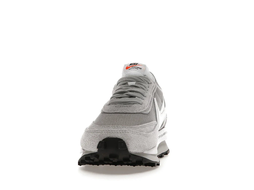 Nike LD Waffle SF sacai Fragment Grau