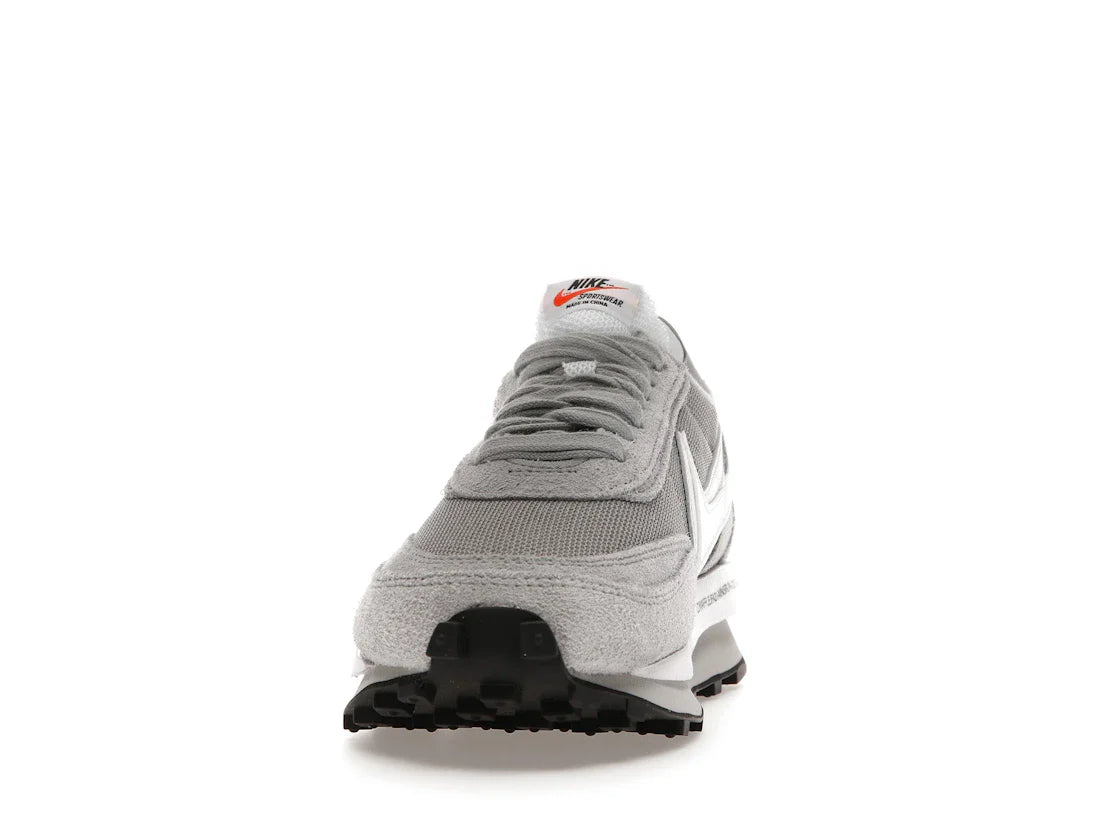 Nike LD Waffle SF sacai Fragment Grau