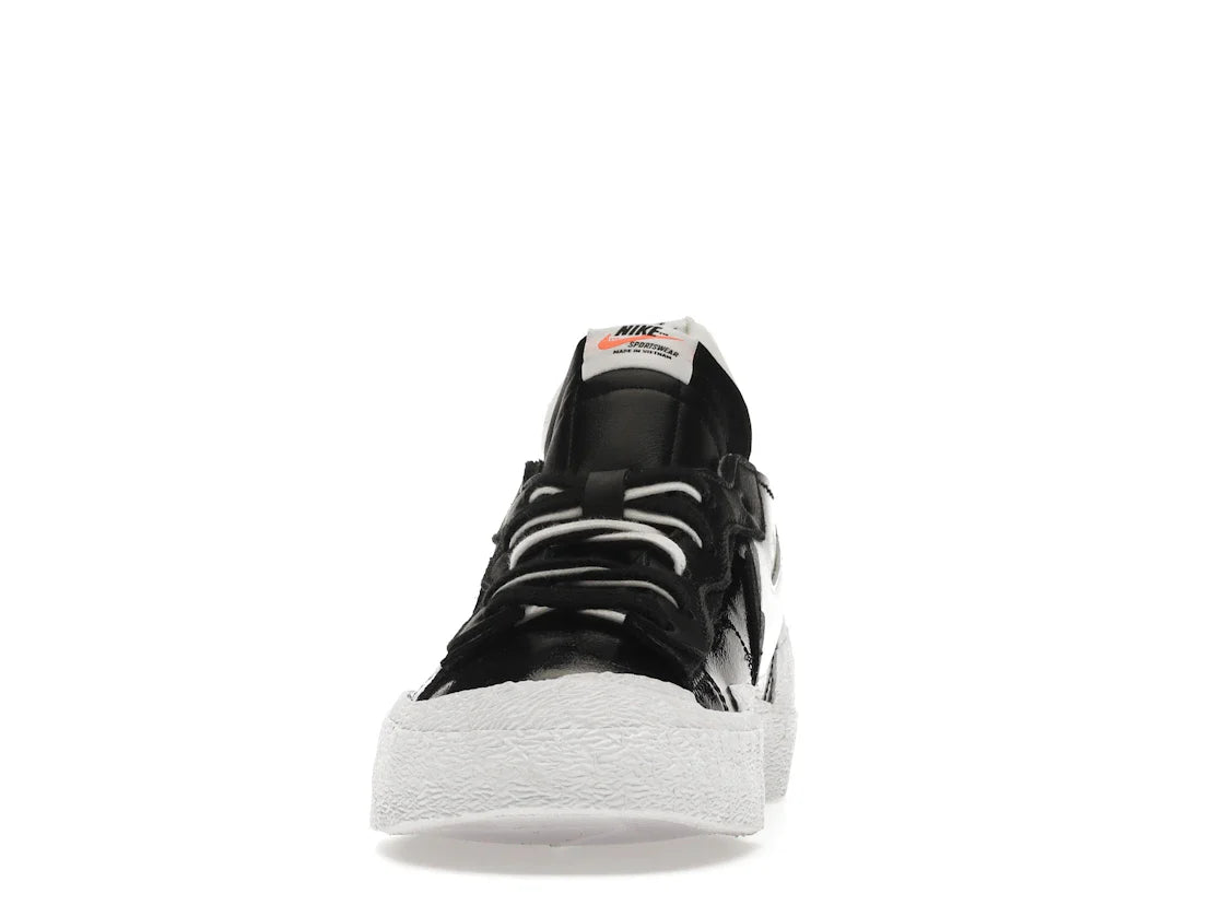 Nike Blazer Low Sacai Schwarzes Lackleder