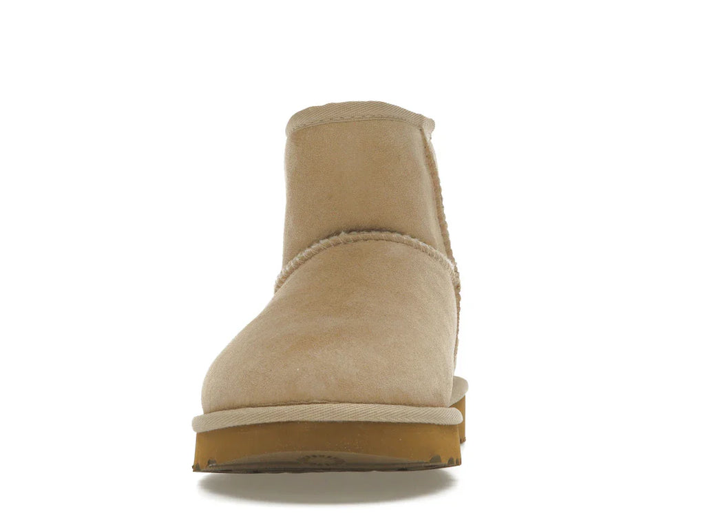 UGG Classic Mini II Stiefel Sand (Damen)