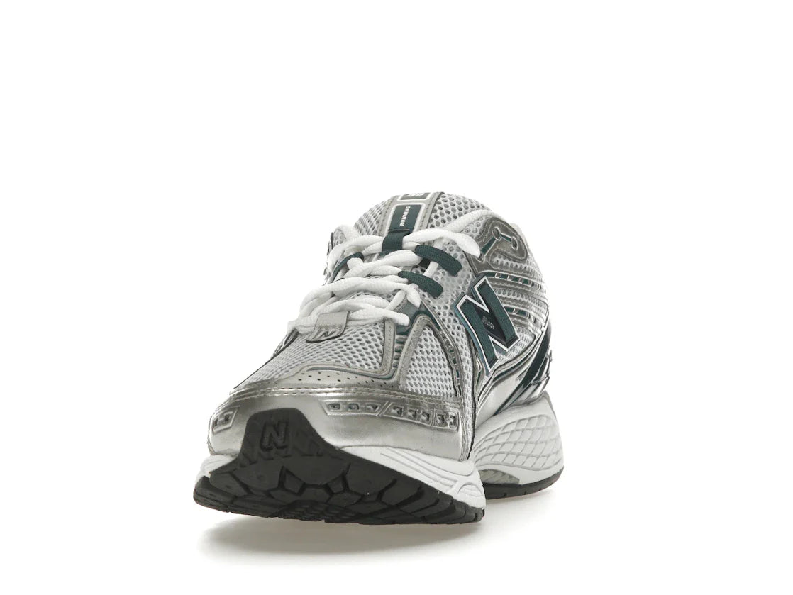 New Balance 1906R Silber Metallic Tiefsee