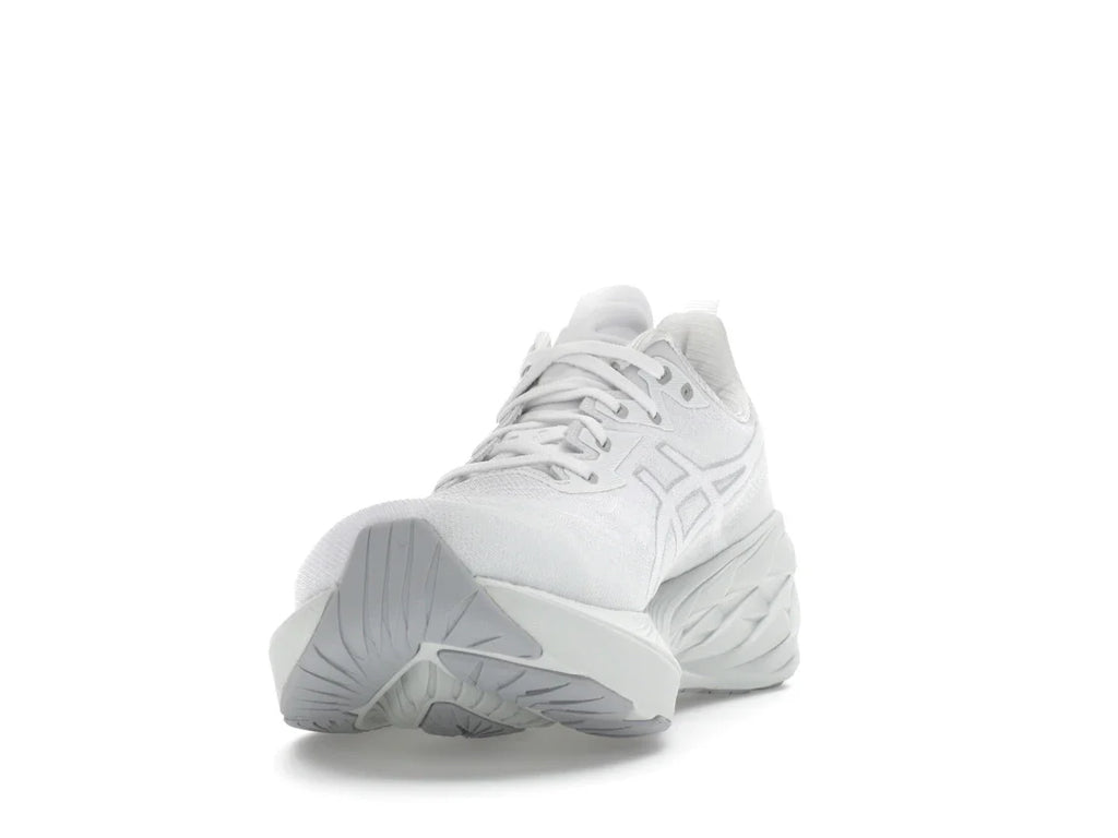ASICS Novablast 4 Weiß Hellmint