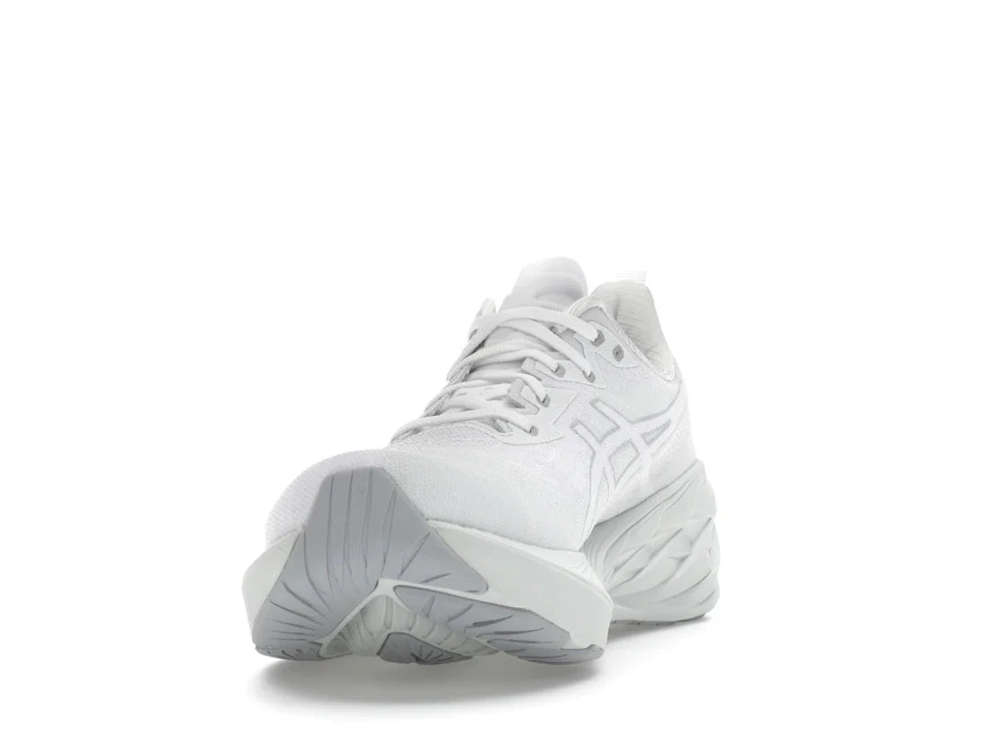 ASICS Novablast 4 Weiß Hellmint