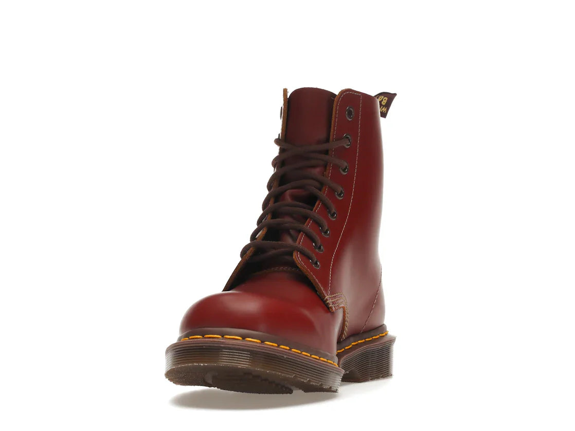 Dr. Martens 1460 Vintage Schnürstiefel, hergestellt in England, oxbloodfarben, Quilon