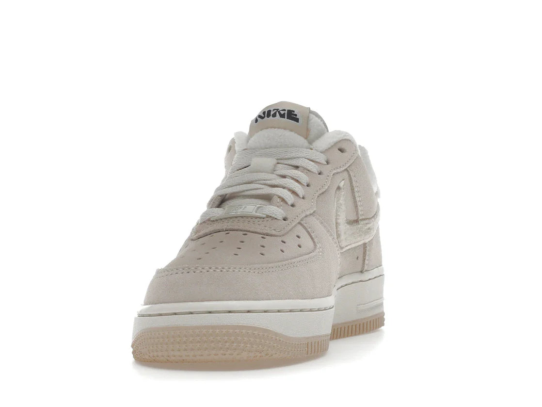 Nike Air Force 1 Low '07 SE Sanddrift Gum Fleece (Damen)