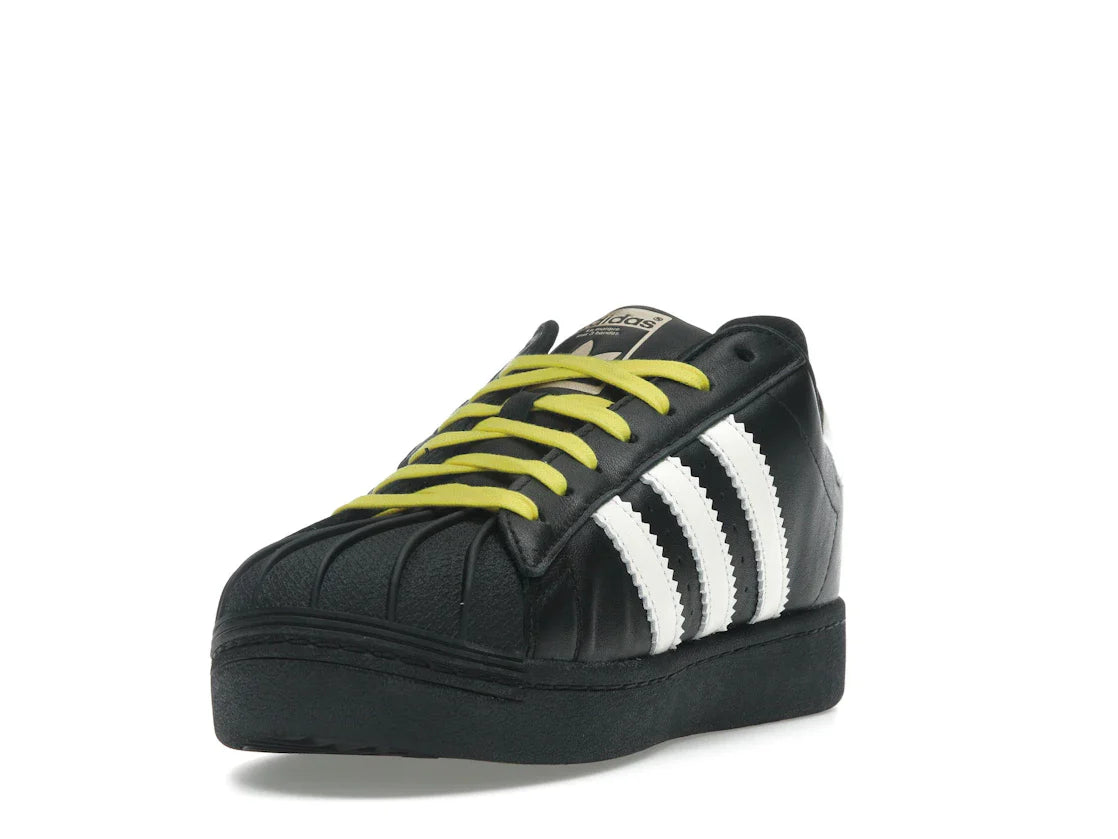 adidas Superstar 92 von Pharrell, Schwarz/Weiß