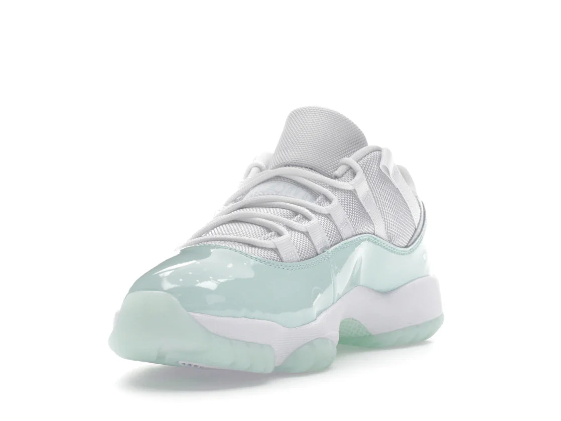 Jordan 11 Retro Low Igloo (Damen)
