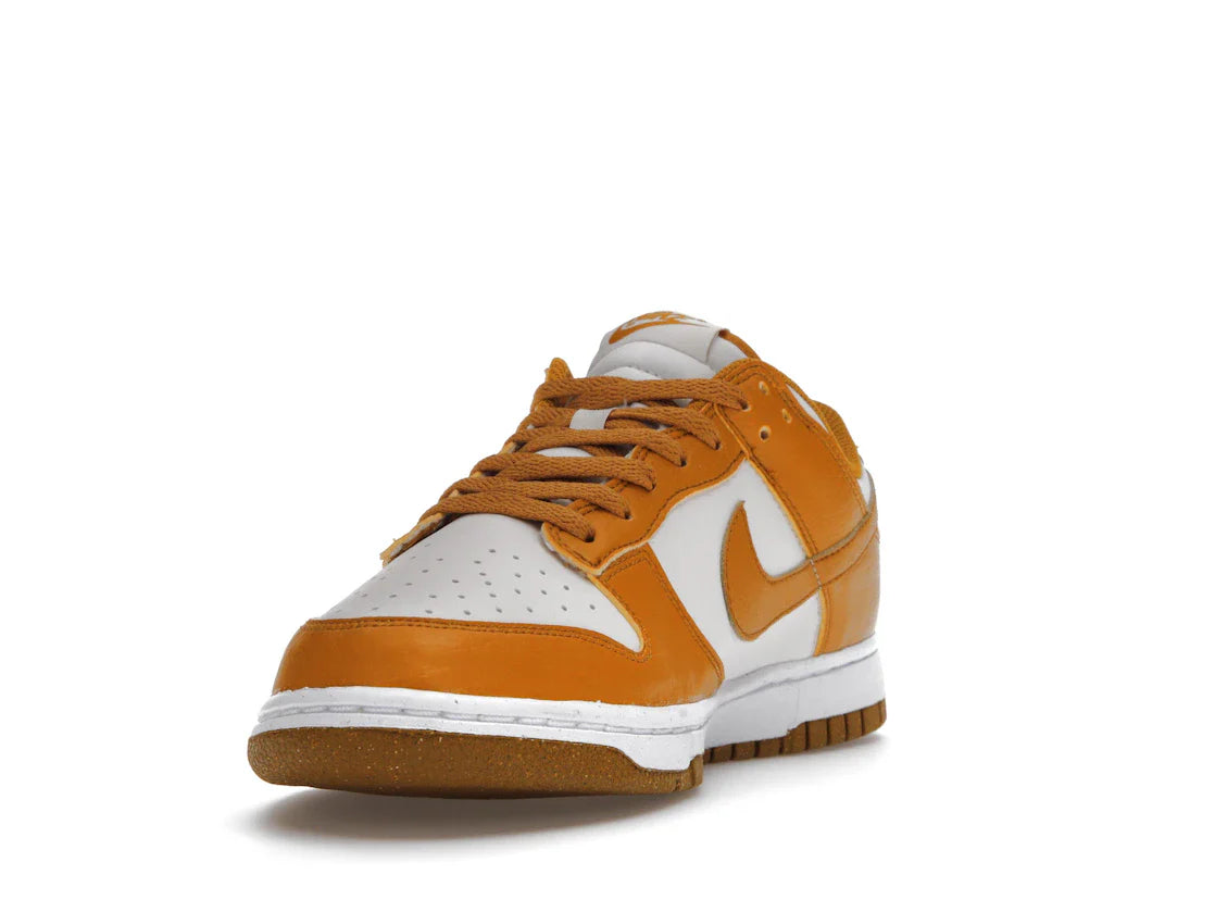 Nike Dunk Low Next Nature Phantom Gold Suede (Damen)