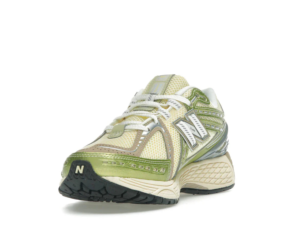 New Balance 1906R Gelbes Pergament
