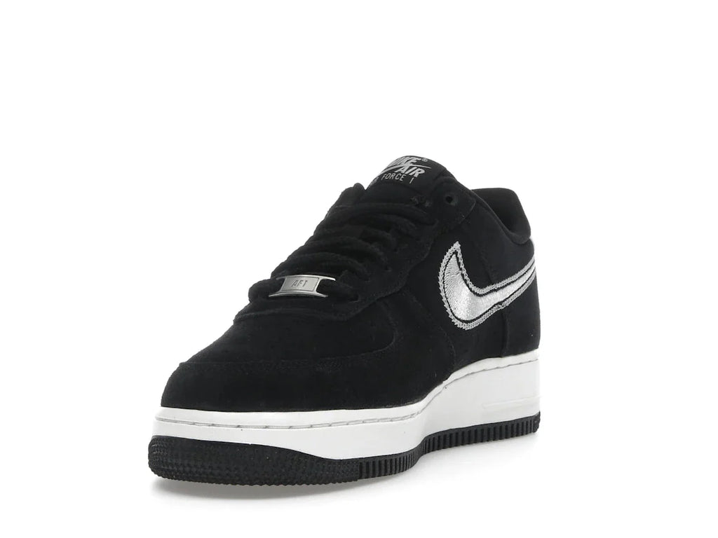 Nike Air Force 1 Low '07 LV8 Black Sail mit gesticktem Swoosh