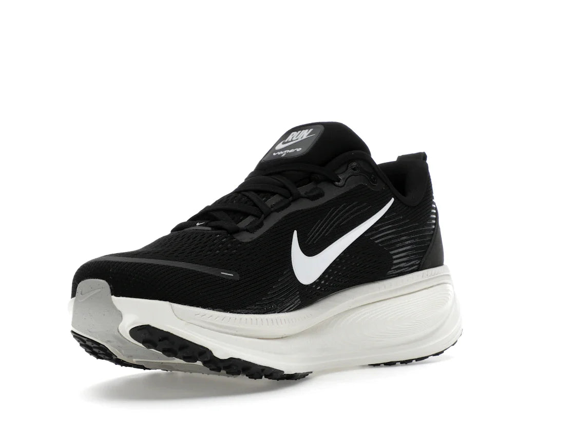 Nike Vomero 18 Schwarz, Kokosmilch, Hellgrau, Weiß