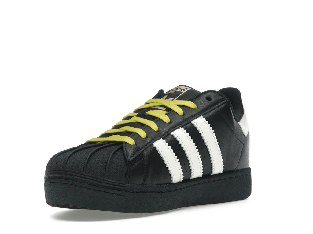 adidas Superstar 92 von Pharrell, Schwarz/Weiß