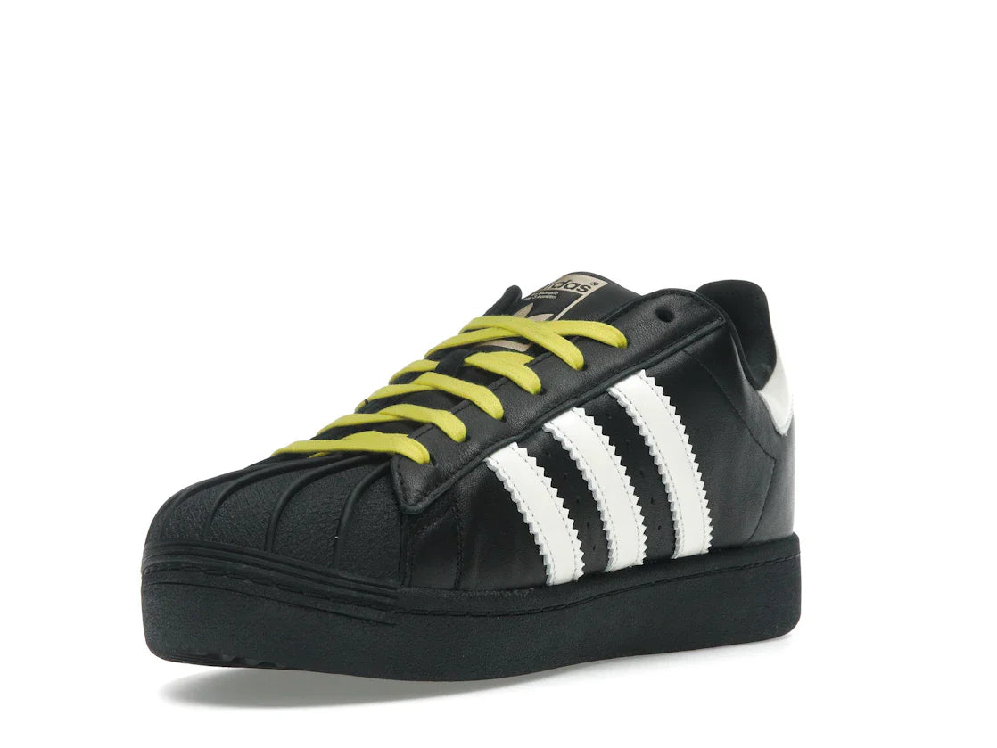 adidas Superstar 92 von Pharrell, Schwarz/Weiß