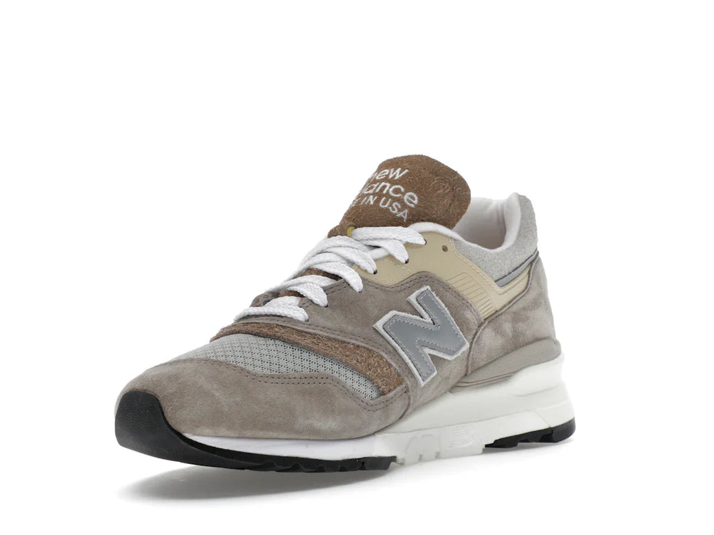 New Balance 997 MiUSA Light Mushroom Mirage Gray