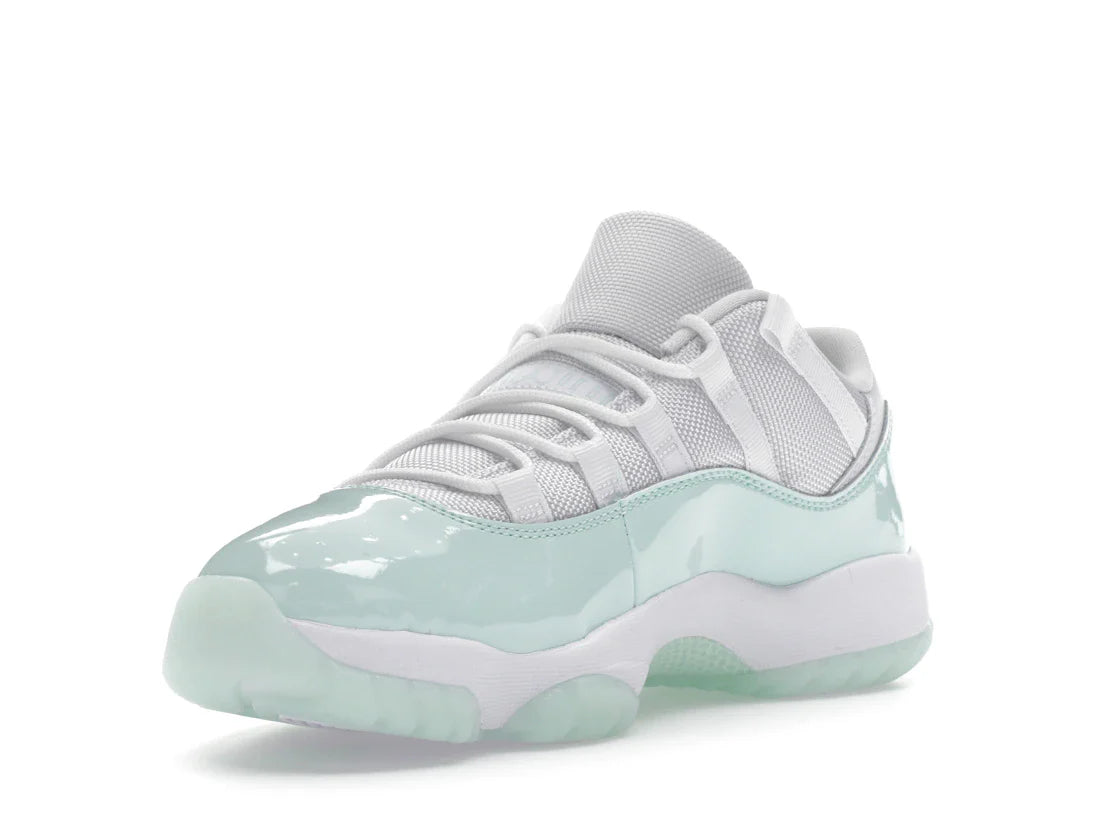 Jordan 11 Retro Low Igloo (Damen)